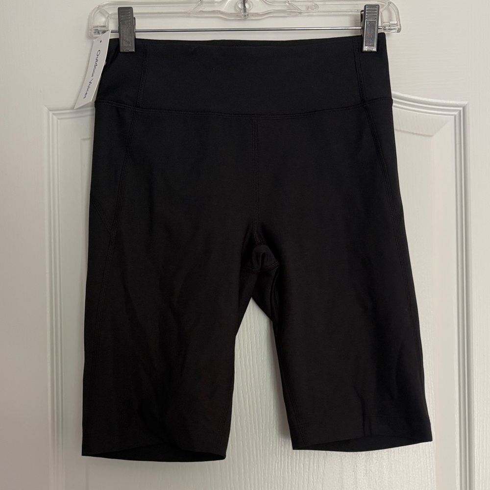 NWT Outdoor Voices Black Warm Up 10” Shorts Size Small